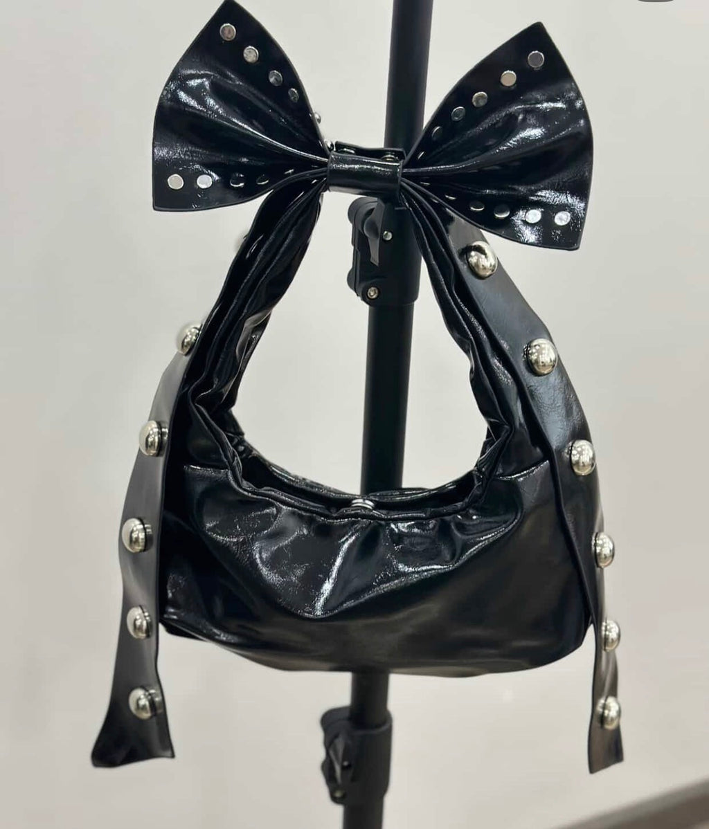 Iue “RIBBON” Leather Bag
