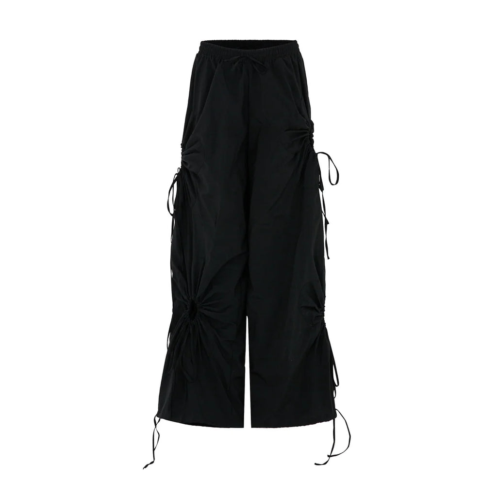 Melancholy Floral Bloom Parachute Pants ( Black )