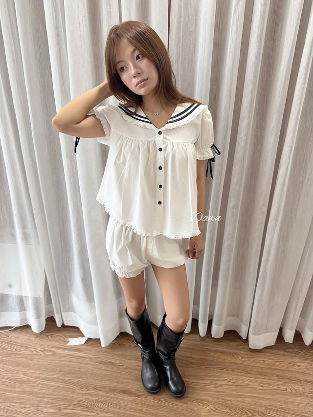 1998 Nami Set ( Top + Shorts)