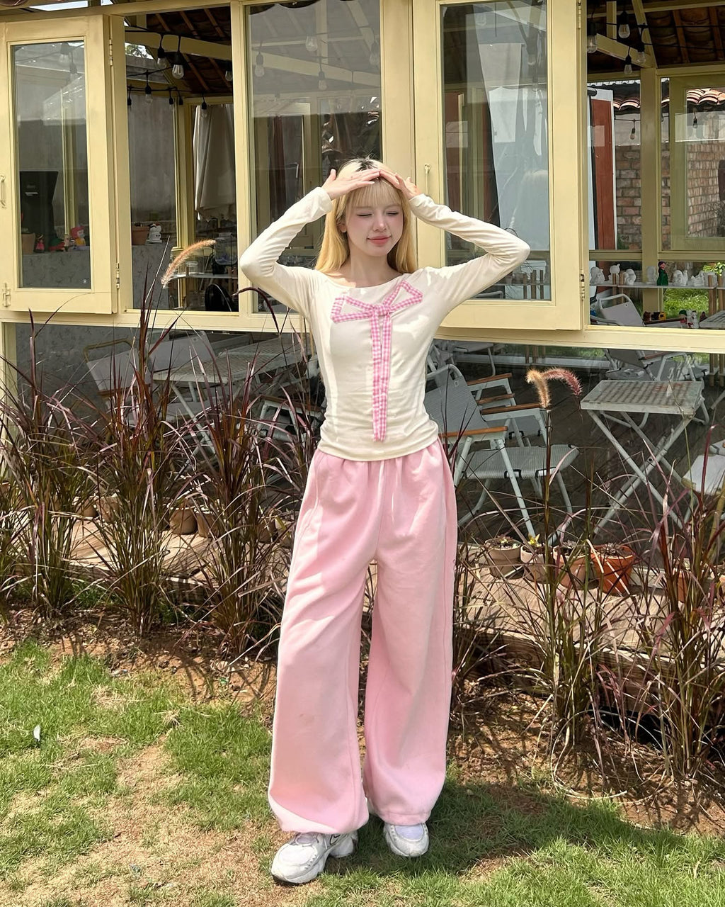 Mona Nana Sweatpants