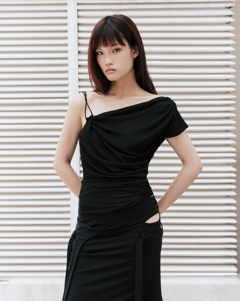 BUNNYHILL SAMIR TOP (Black)
