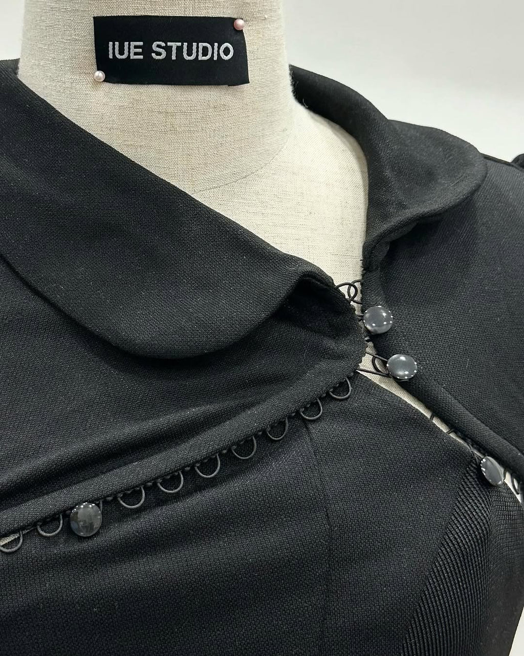 IUE Xin Xin Top (Black ) - Ready to dispatch in 48 hours