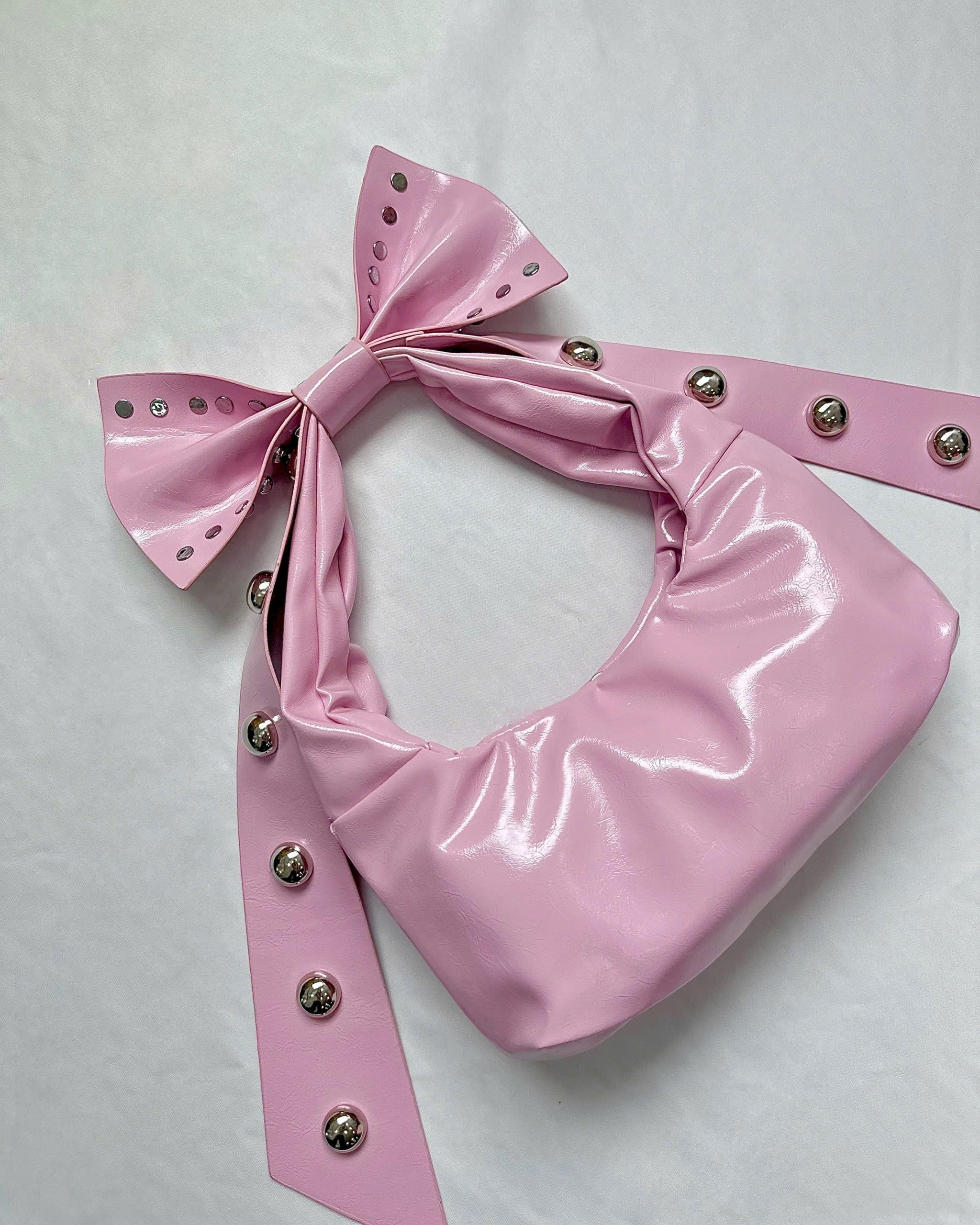 Iue “RIBBON” Leather Bag
