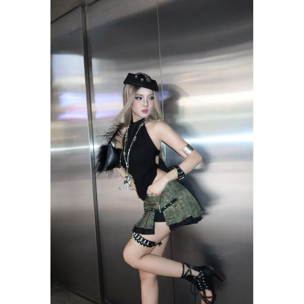 Asteraceae Onyx Halter Backless Top