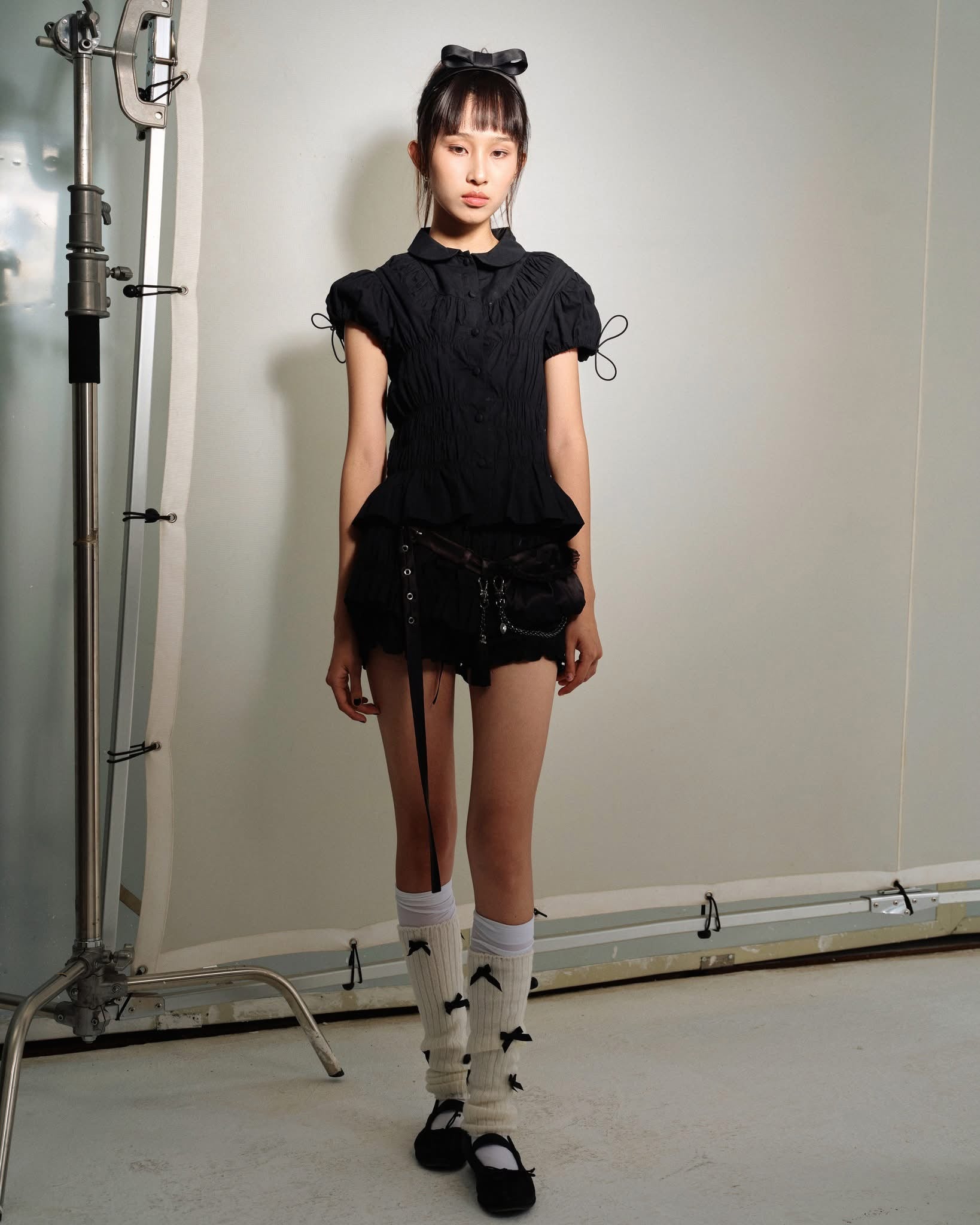 Milky Blouse Top ( Black )