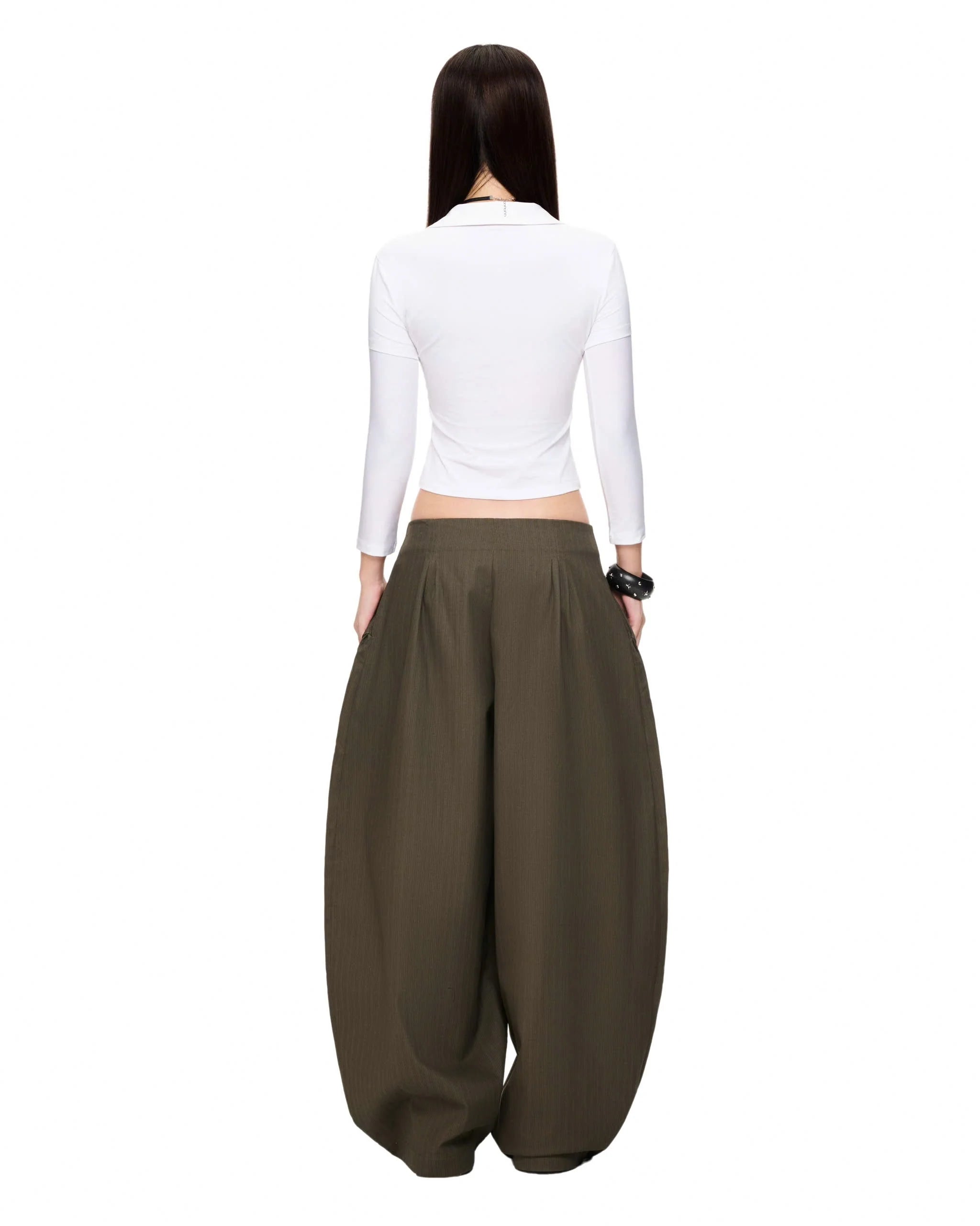 IUE “MATCHA CROISSANT" BAGGY PANTS