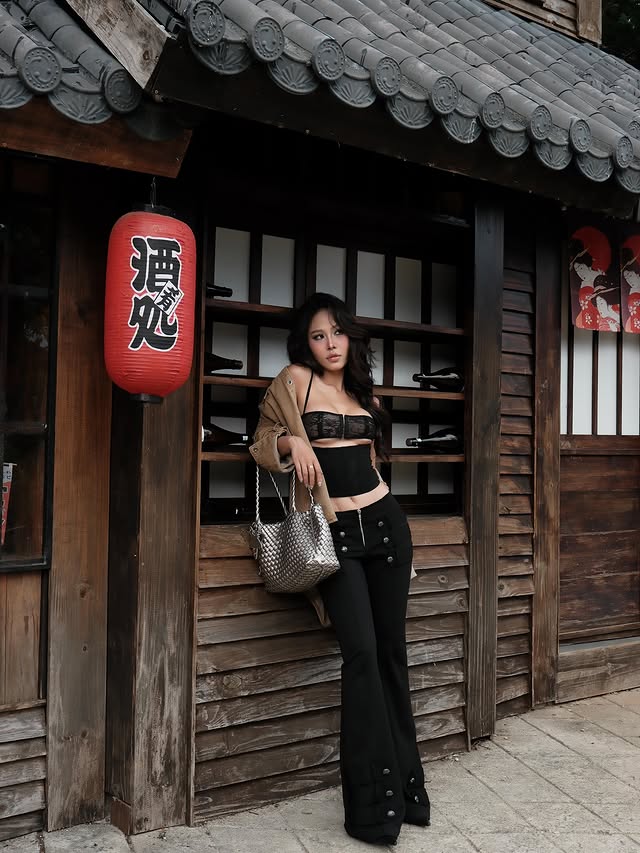 Elmer Corset Top (Black) - Ready to dispatch in 48 hours
