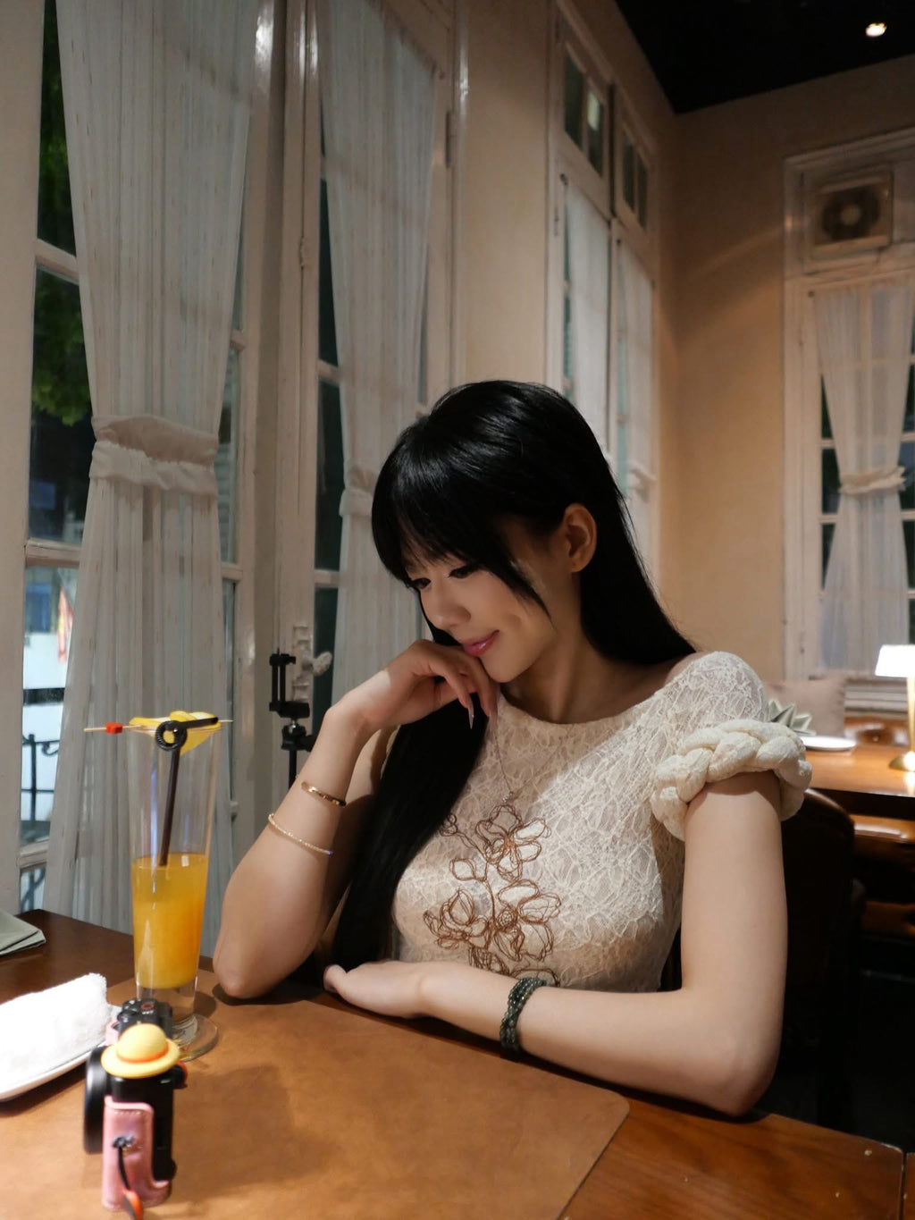 STUN Orchid Lace Top