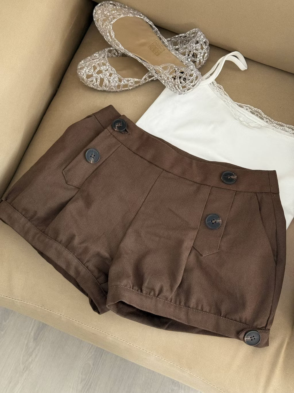 Dorathelabel Choco shorts