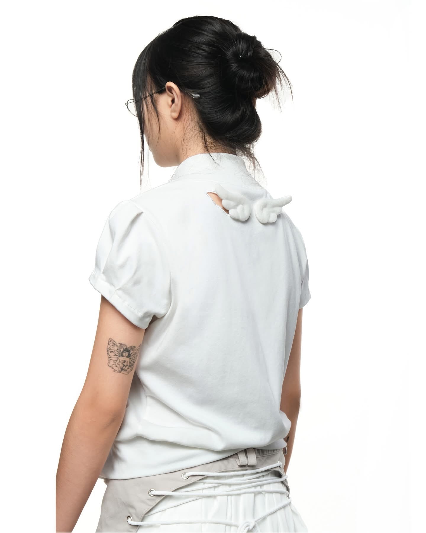 UYU Sakura Wing Zipper Top
