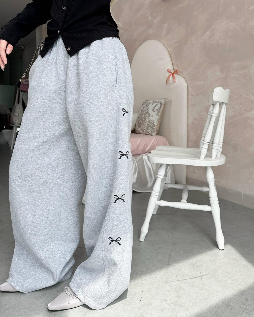 Mona Nana Sweatpants