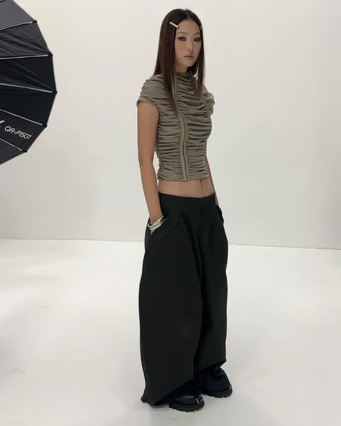 IUE “BLACK BAMBOO" BAGGY PANTS