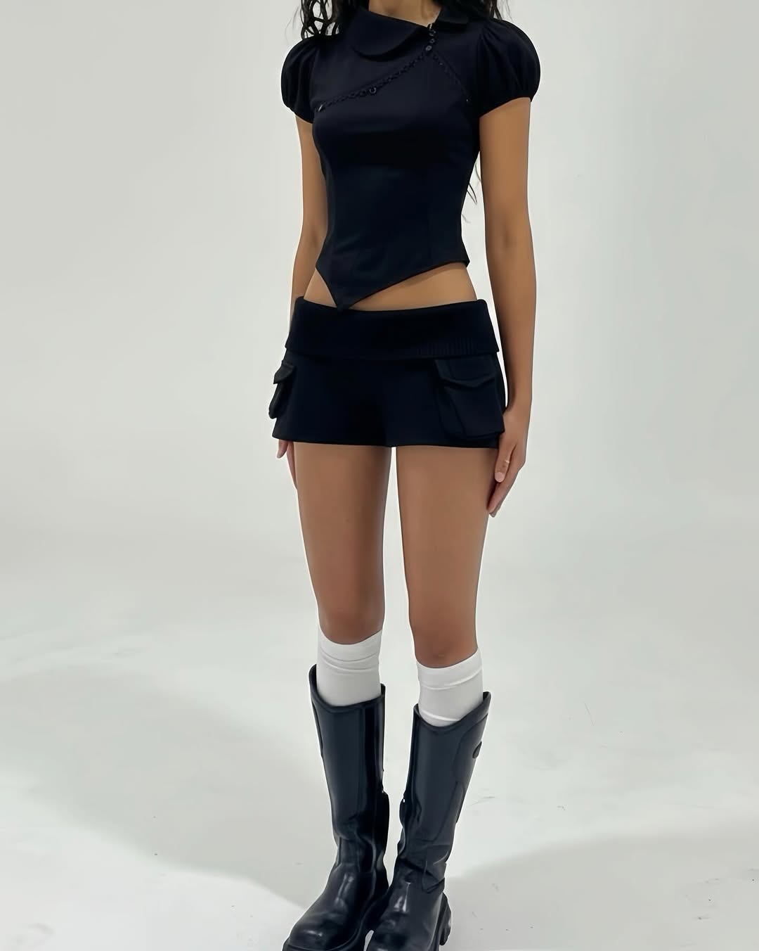 IUE Xin Xin Top (Black ) - Ready to dispatch in 48 hours