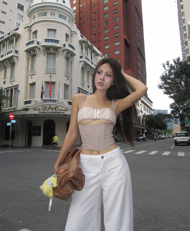 Elmer Corset Top (Beige)