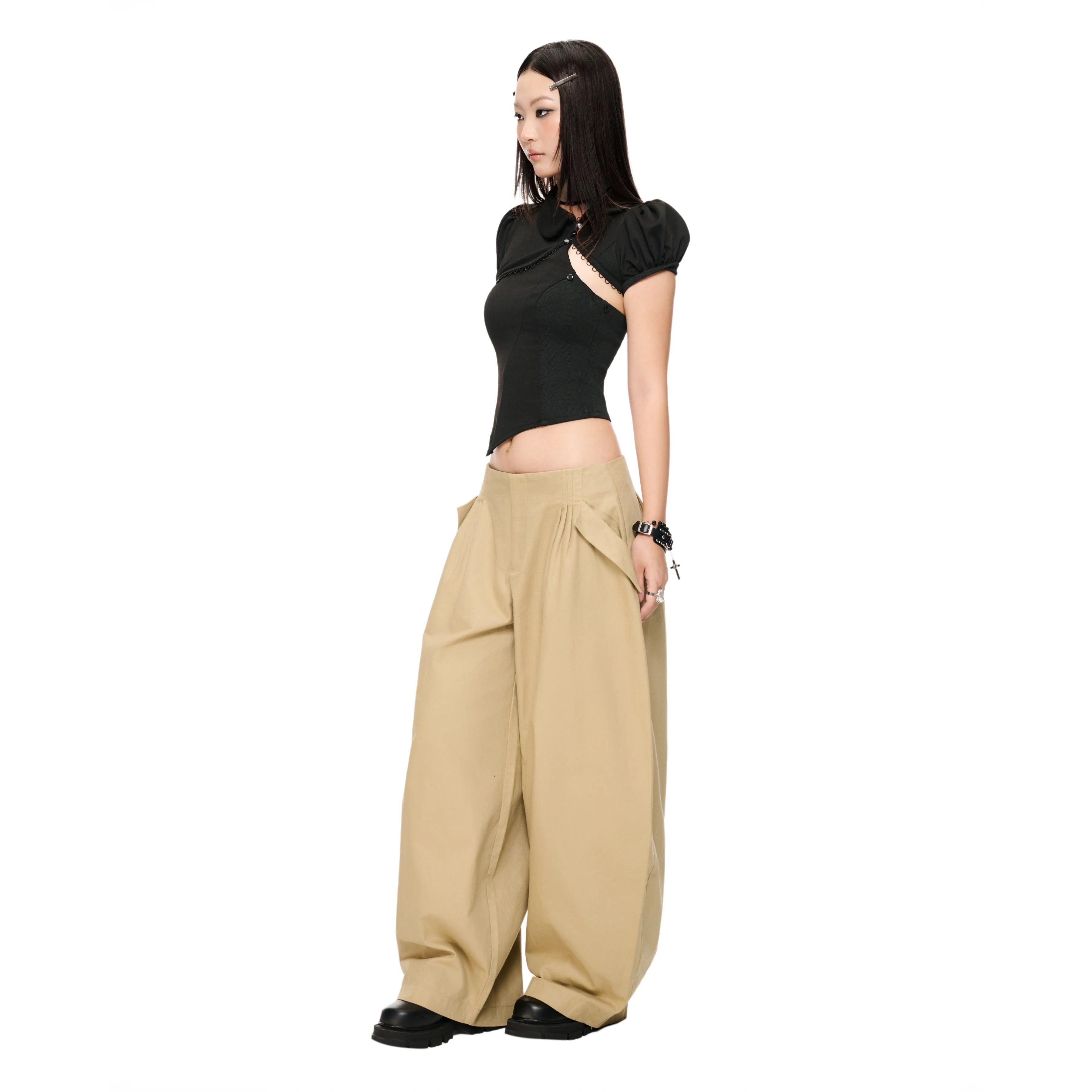 IUE “CROISSANT" BAGGY PANTS