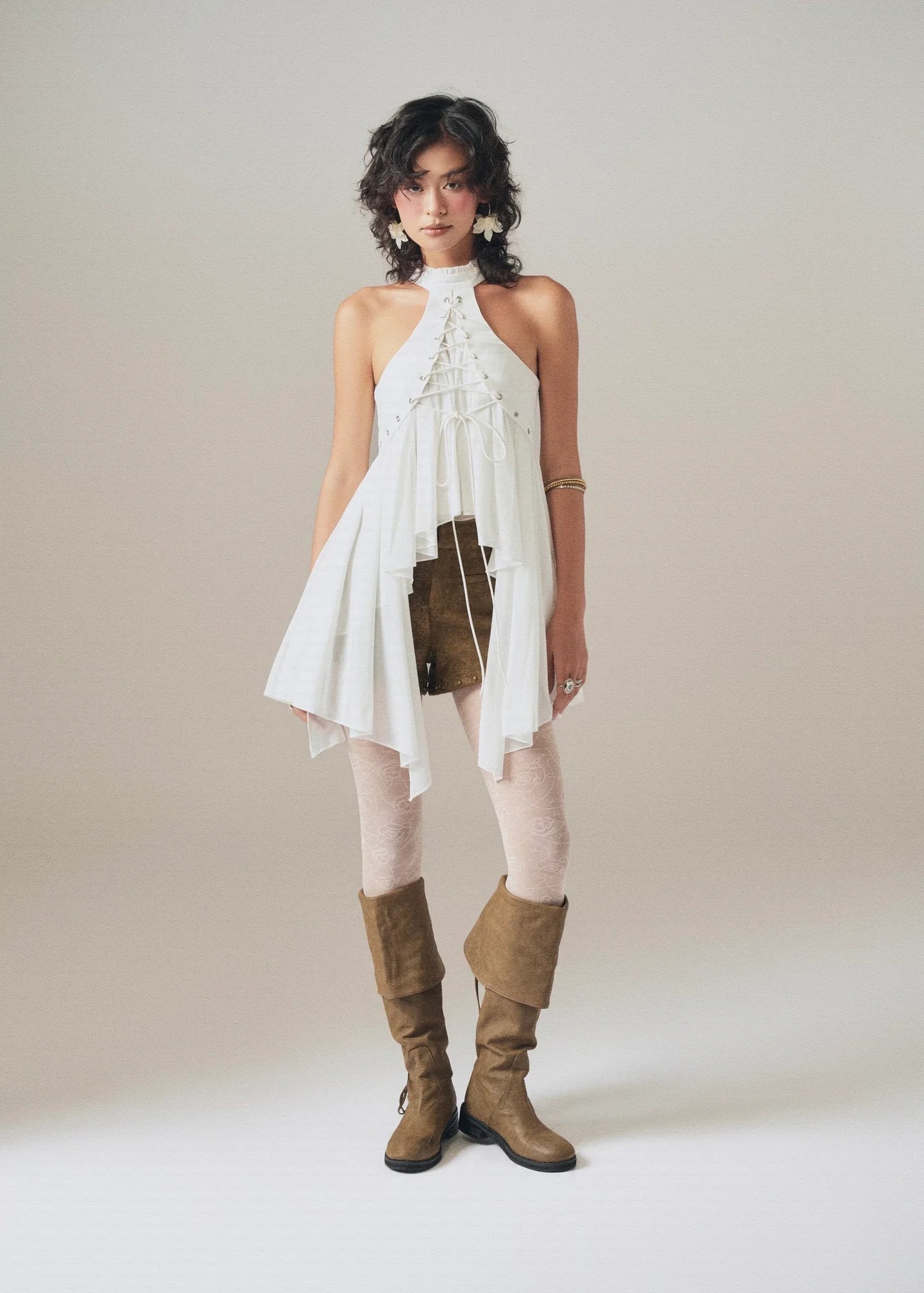 Intoeight-August top