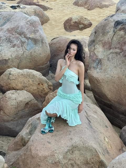 Ibiboss Mari Flower Maxi Dress - Ready to dispatch in 48 hours