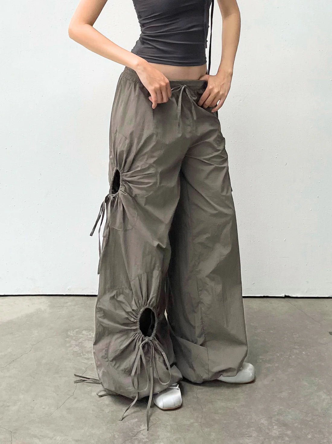 Melancholy Floral Bloom Parachute (Green)