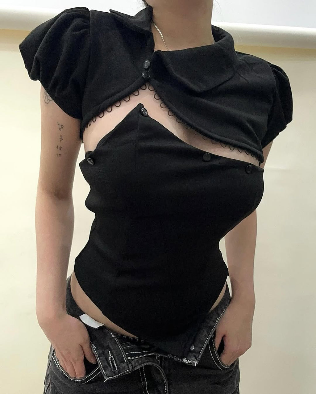 IUE Xin Xin Top (Black ) - Ready to dispatch in 48 hours