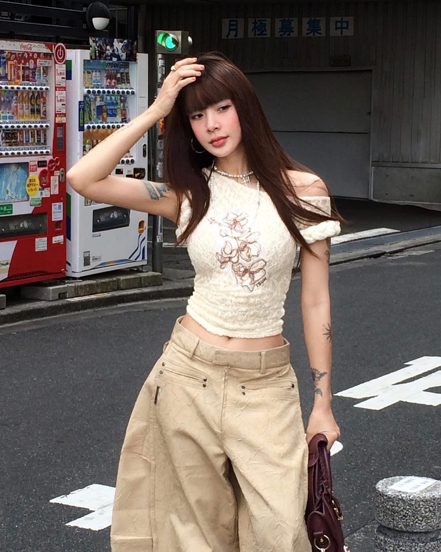 STUN Orchid Lace Top