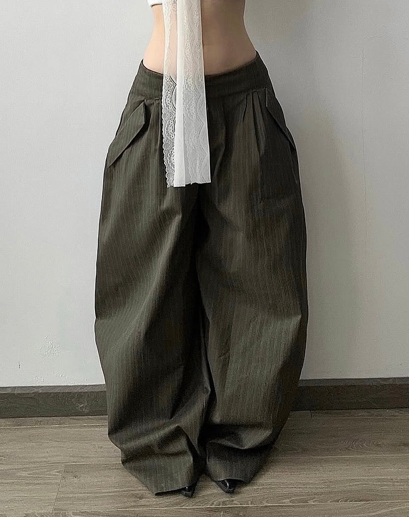 IUE “MATCHA CROISSANT" BAGGY PANTS