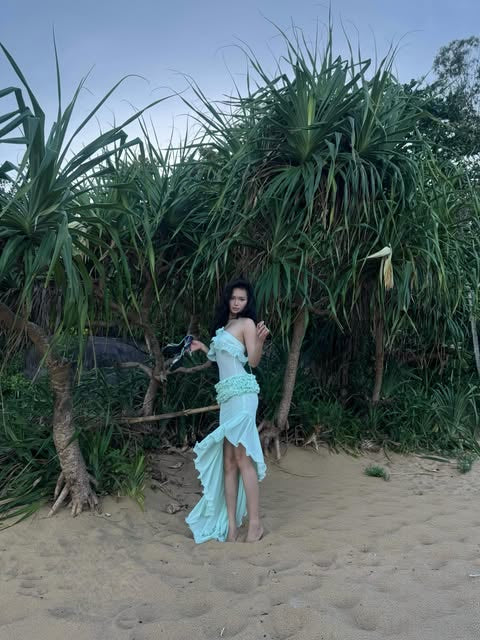 Ibiboss Mari Flower Maxi Dress - Ready to dispatch in 48 hours