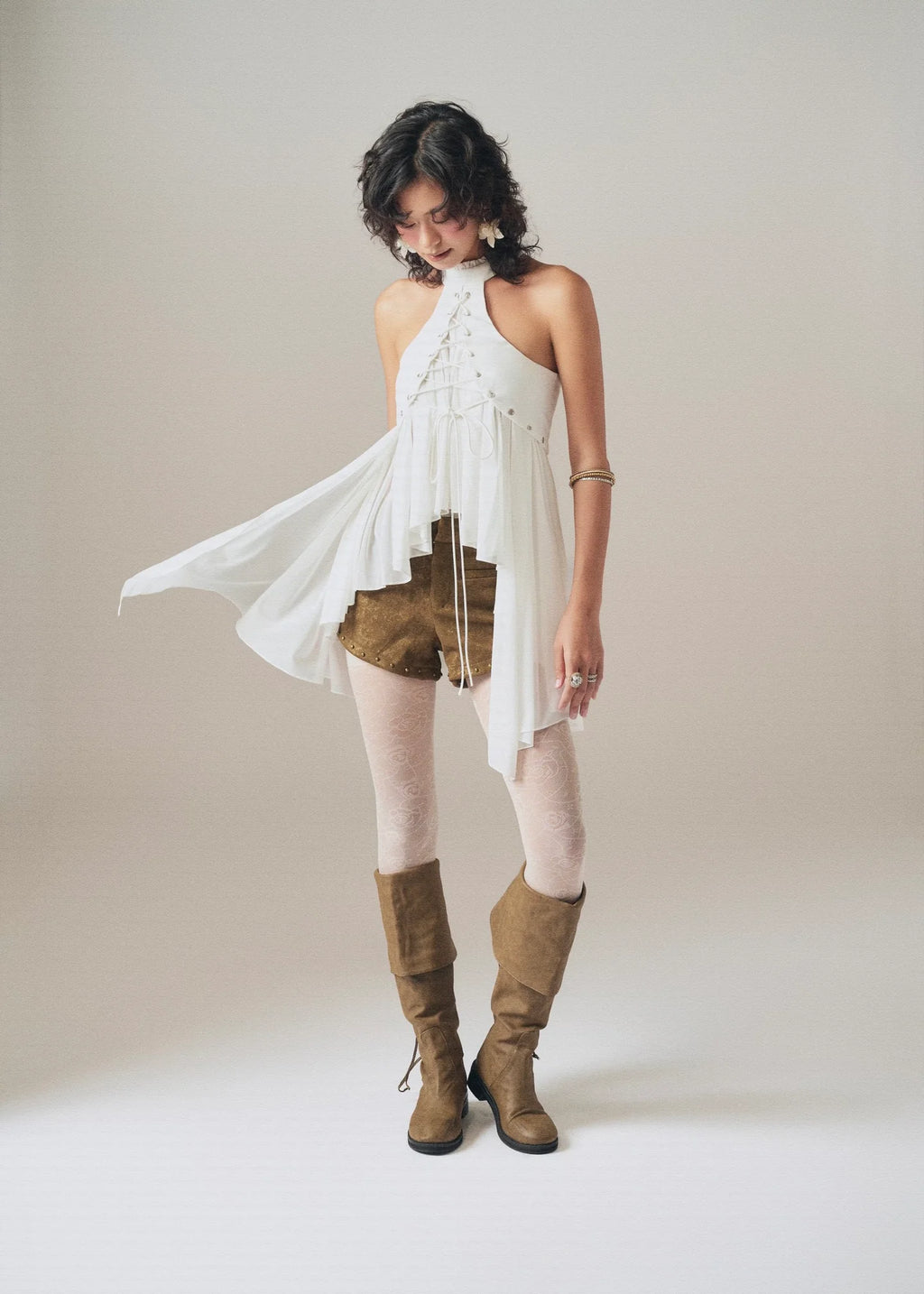 Intoeight-August top