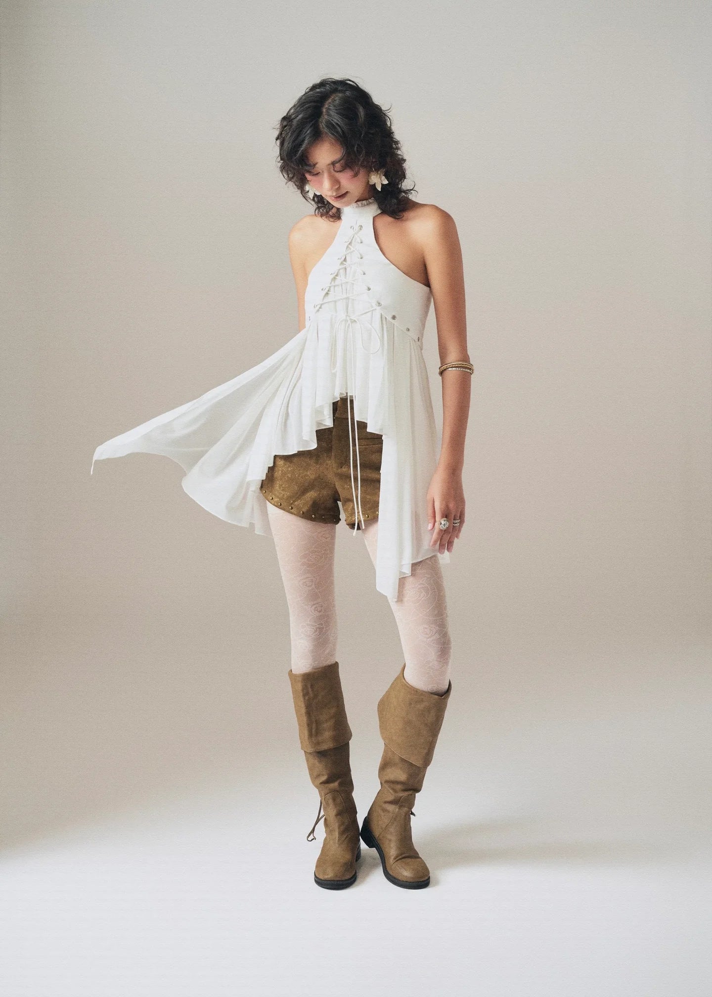 Intoeight-August top