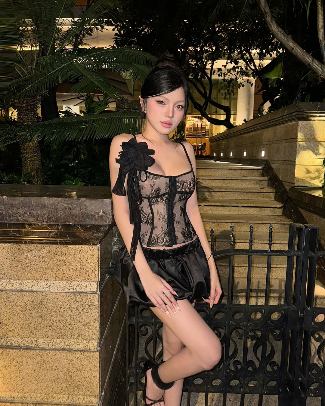 Bmoody Flexis Top (Black)