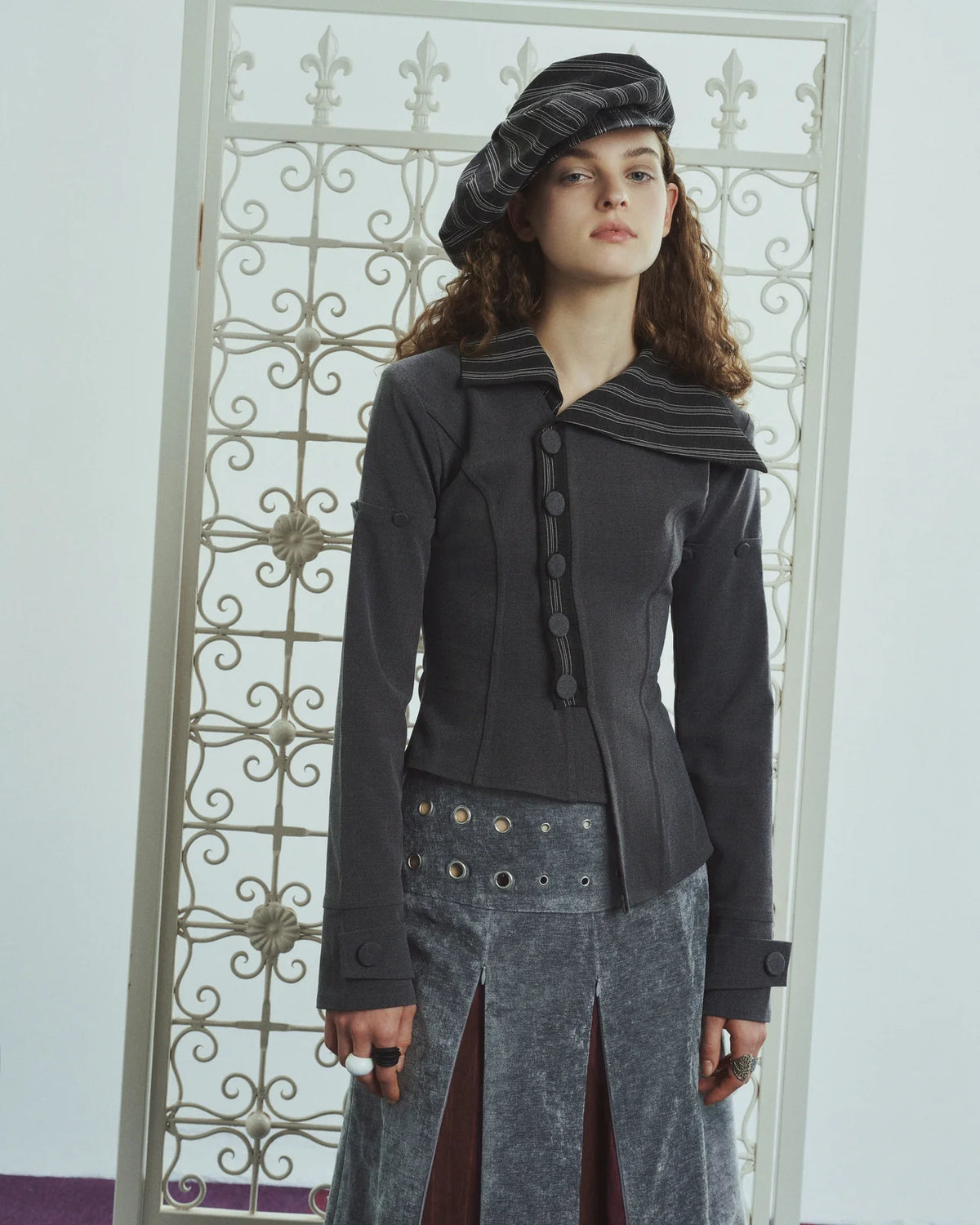 Intoeight-Contour Jacket