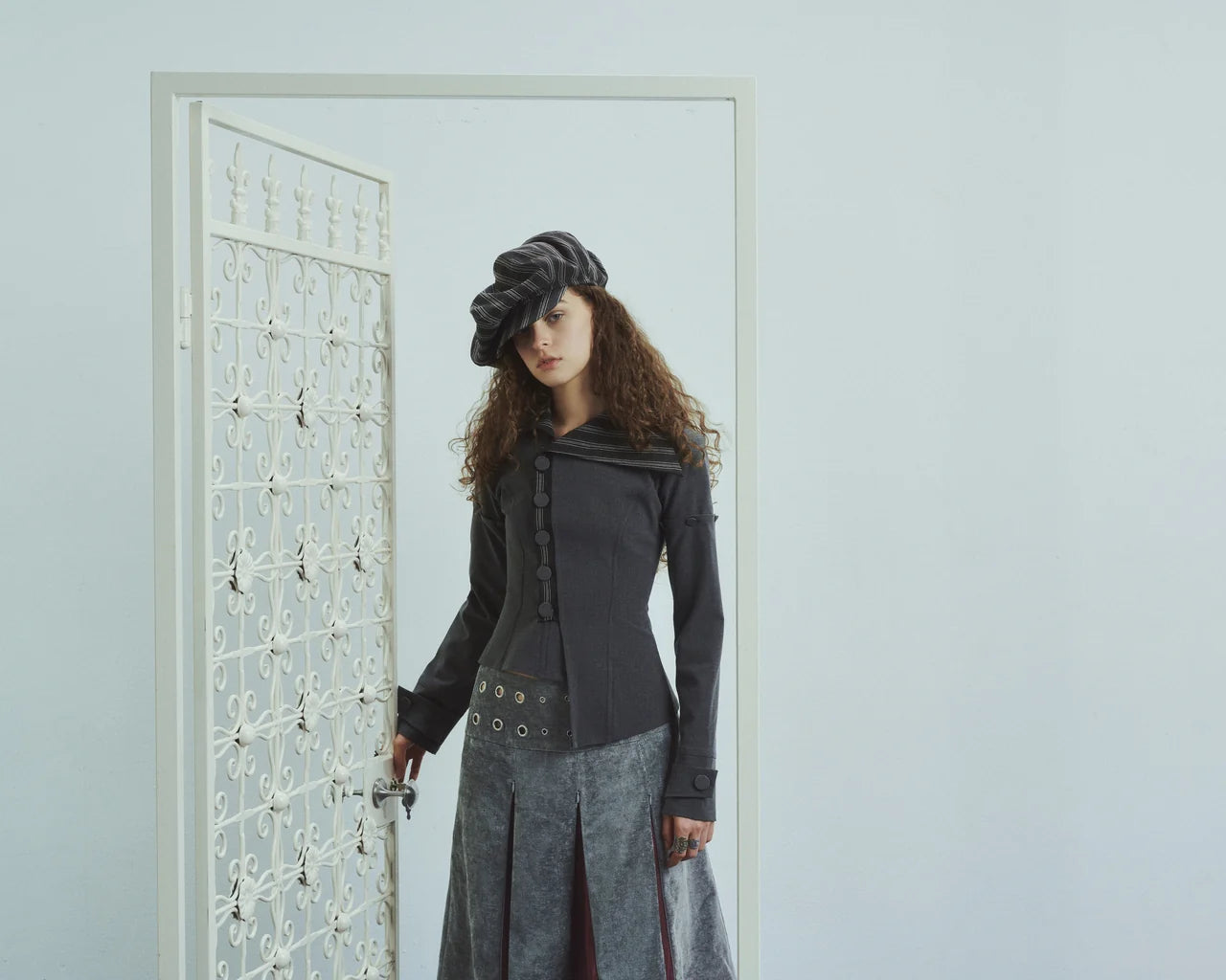 Intoeight-Contour Jacket