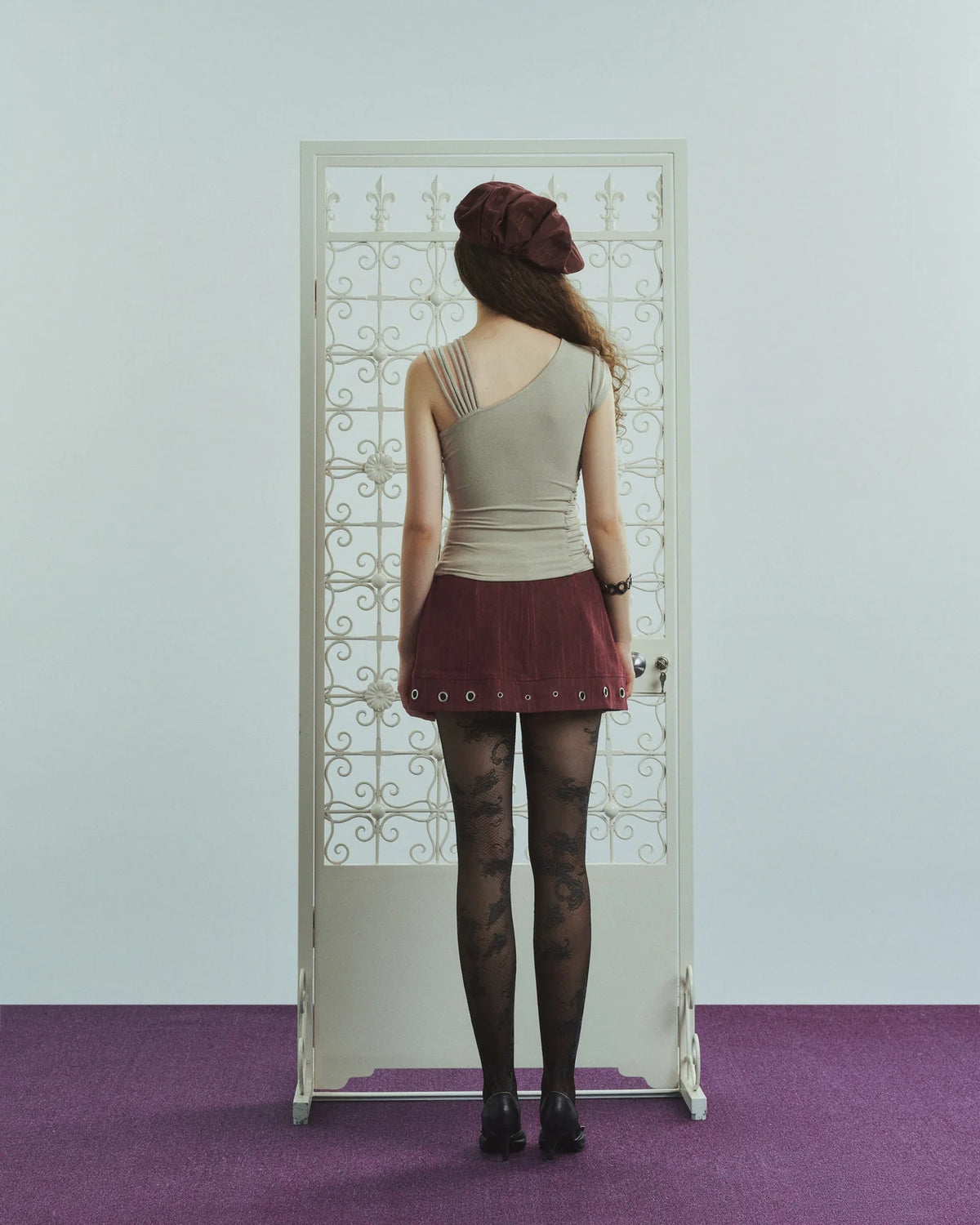 Intoeight- trace top
