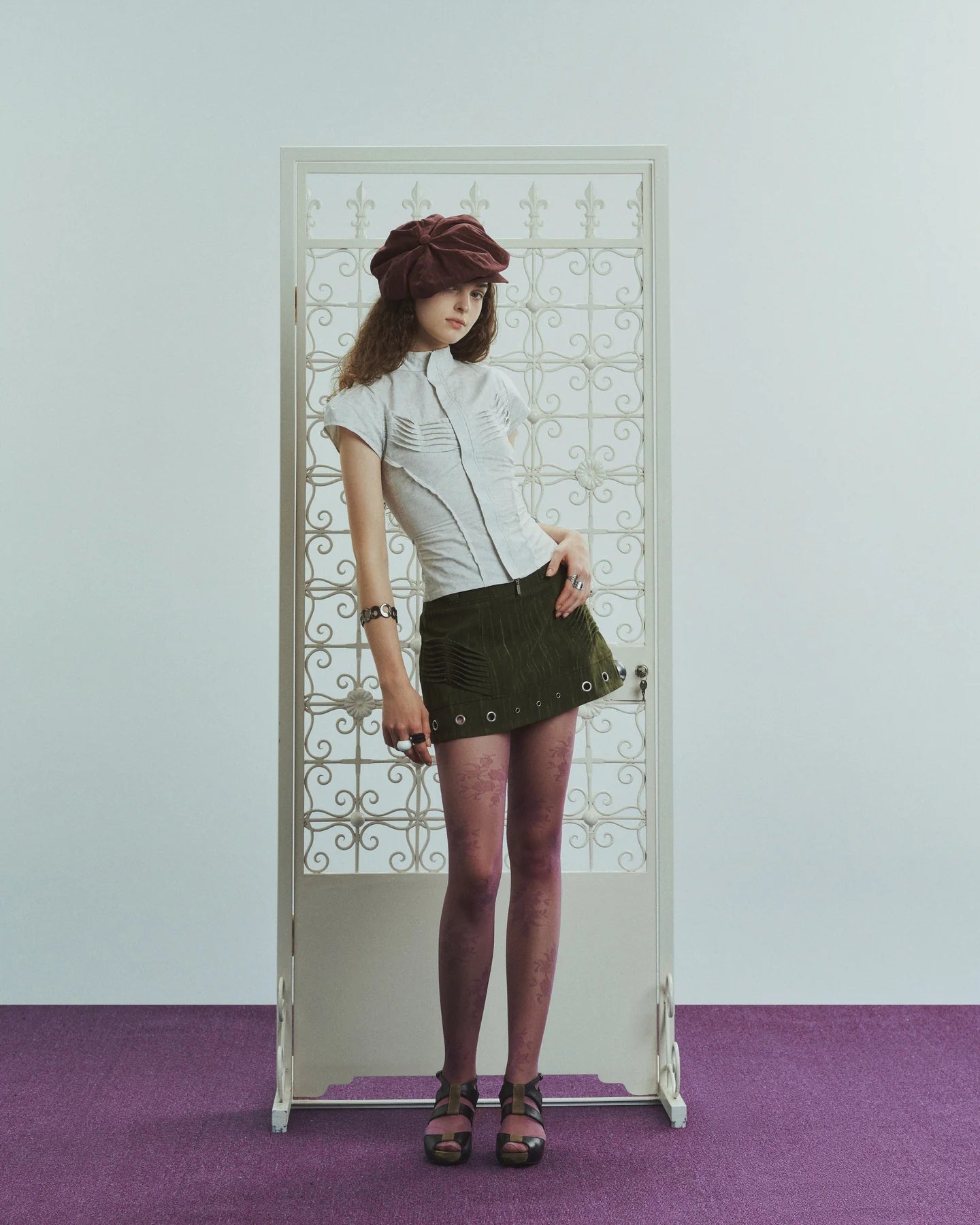 Intoeight mural skirt