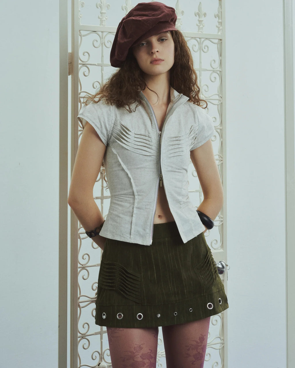 Intoeight mural skirt