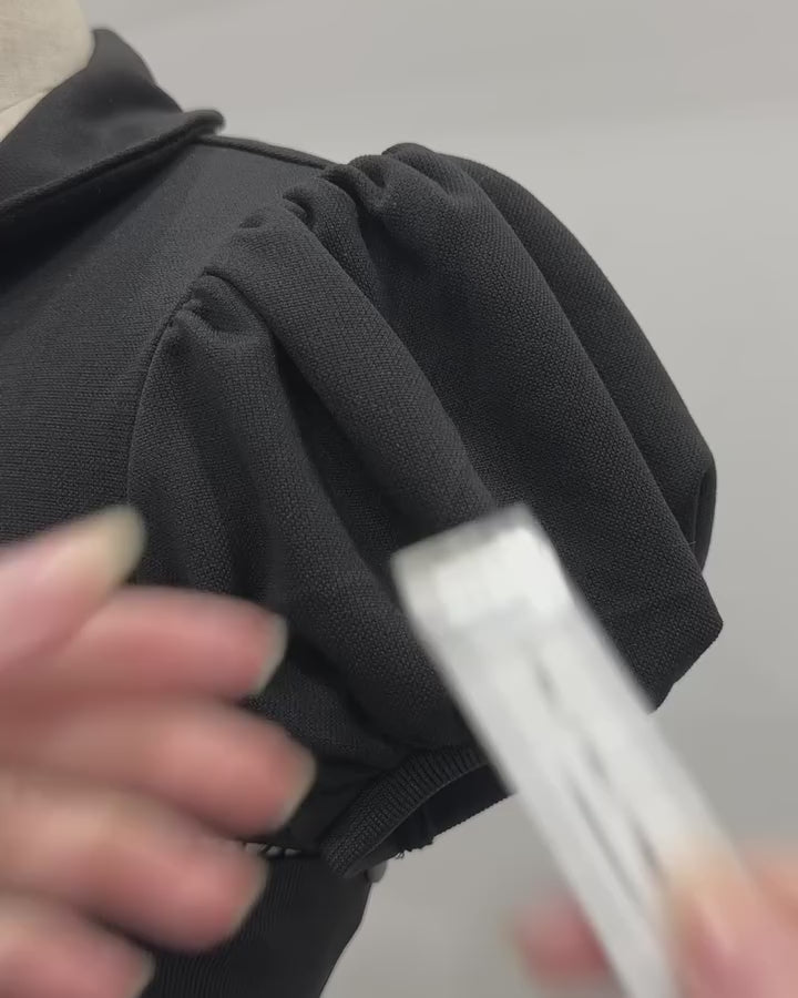 IUE Xin Xin Top - Black